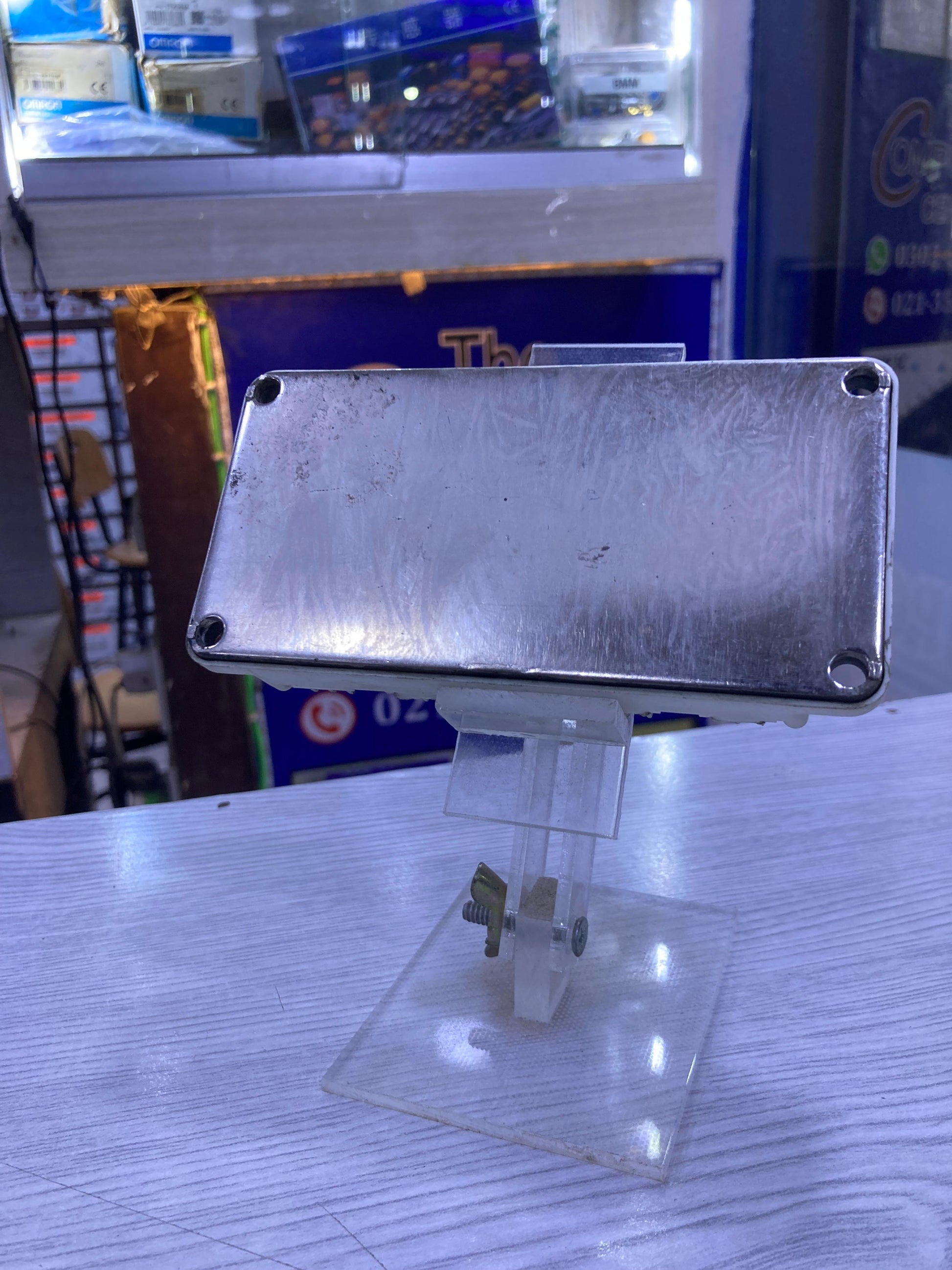 BSM75GD120DN2 electronic component mounted on a transparent stand by The Component Centre