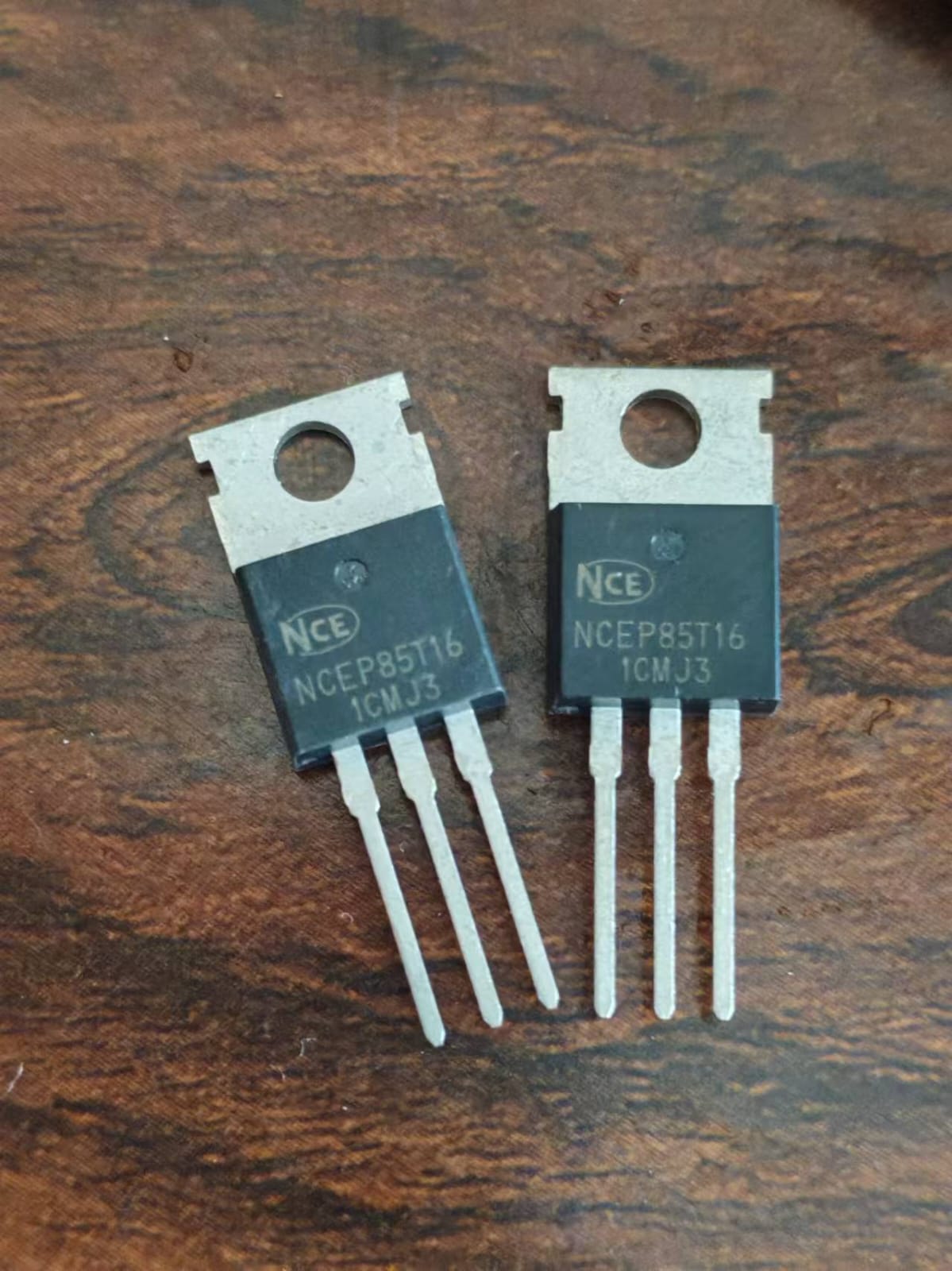 85t16_mosfet