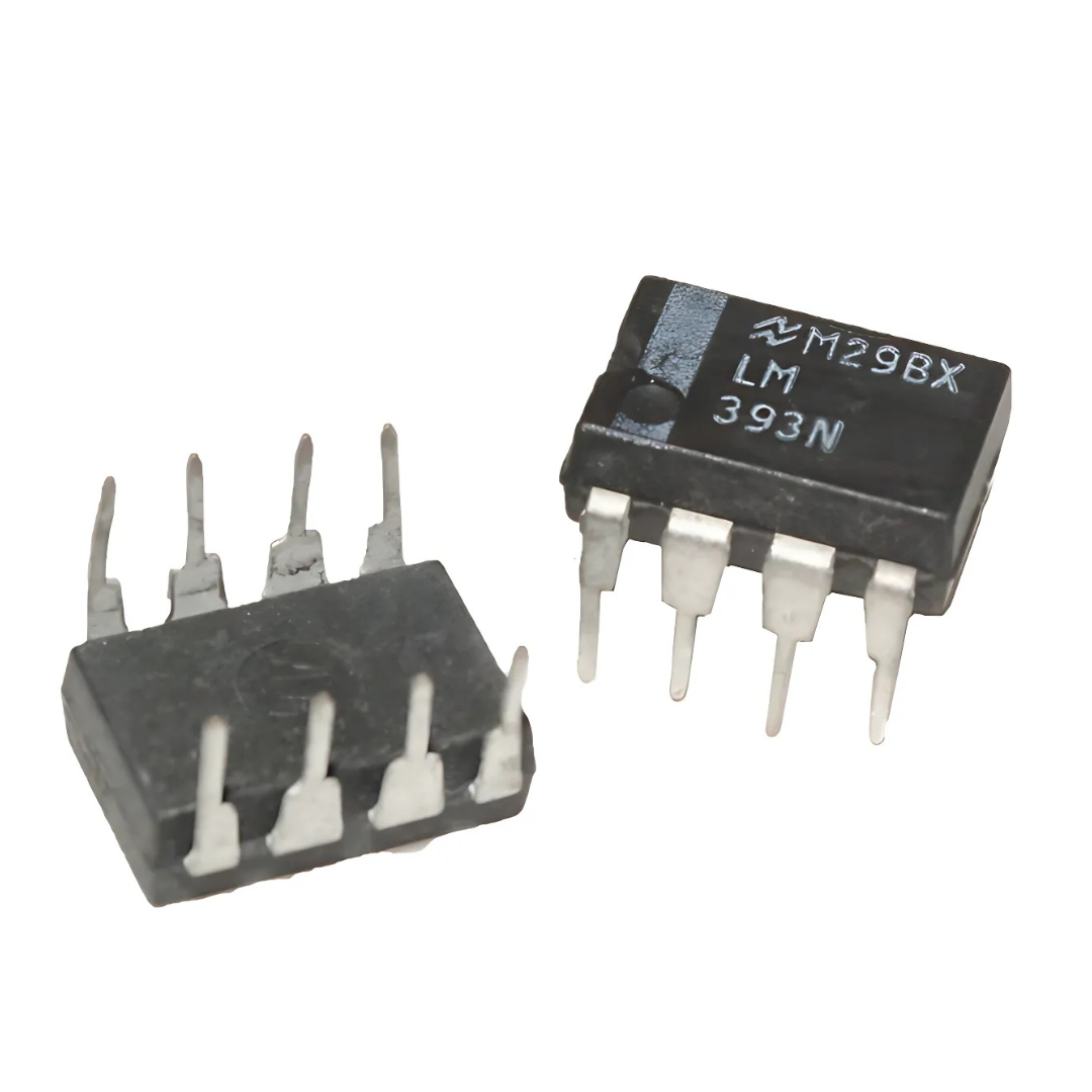 LM393 Dual Comparator IC Price in Pakistan