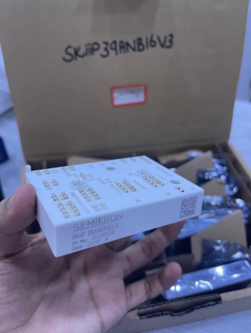 SEMIKRON SKIIP39ANB16V3 1600V 39A IGBT Module The Component Centre