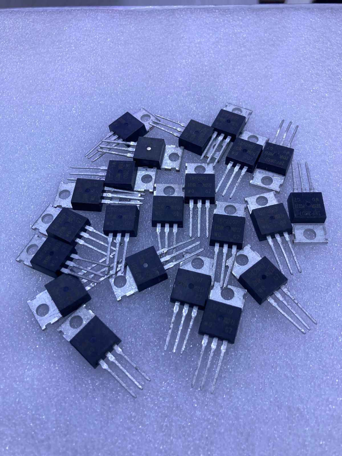 IRF2807 MOSFET 75V