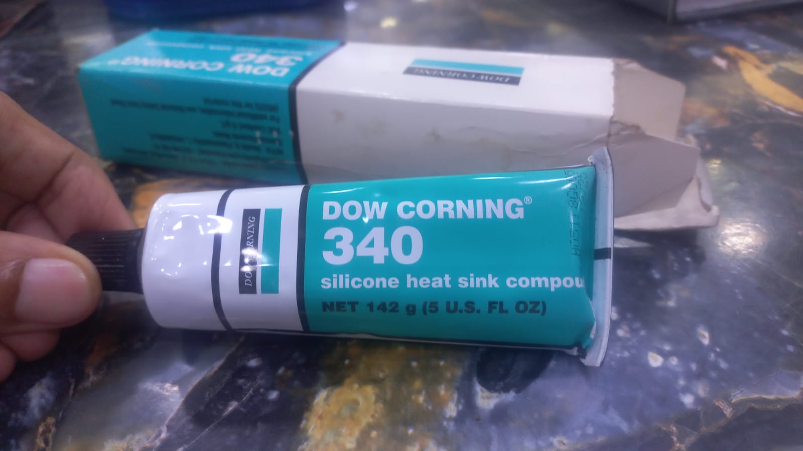 Dow Corning 340 Silicone Heat Sink Compound Tube for Effective Thermal Management