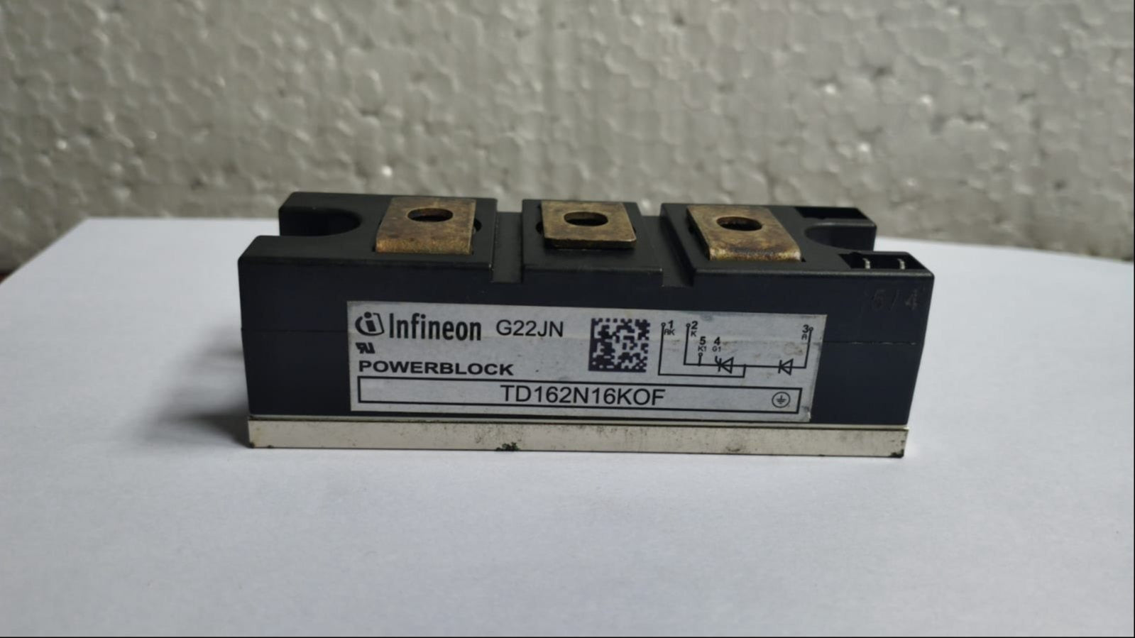 Infineon TD162N16KOF Thyristor Diode Module The Component Centre